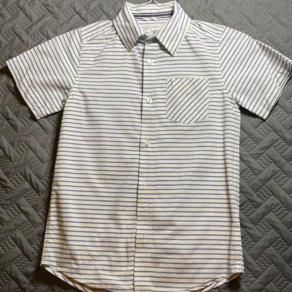 🍀 4/$20 - NWOT Children’s Place 7/8 (M) blue/white button down shirt